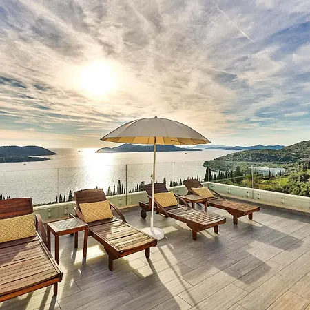 Stunning In With House Sea View