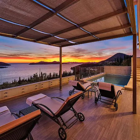 Stunning In With House Sea View Holiday home *