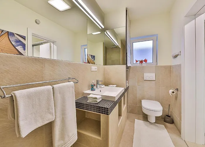 2 Bedroom Cozy In *