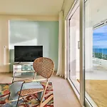 Beach Front Home In Orasac 奥拉萨奇