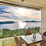 Holiday home Amazing In