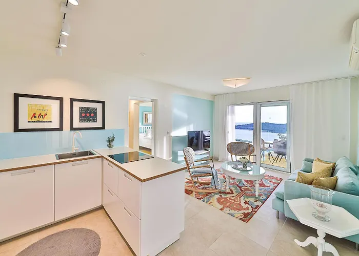 2 Bedroom Cozy In Orasac