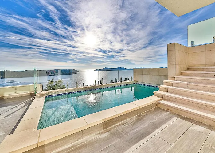 2 Bedroom Cozy In * Orasac