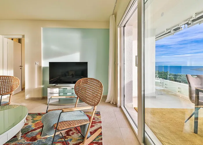 2 Bedroom Cozy In Orasac